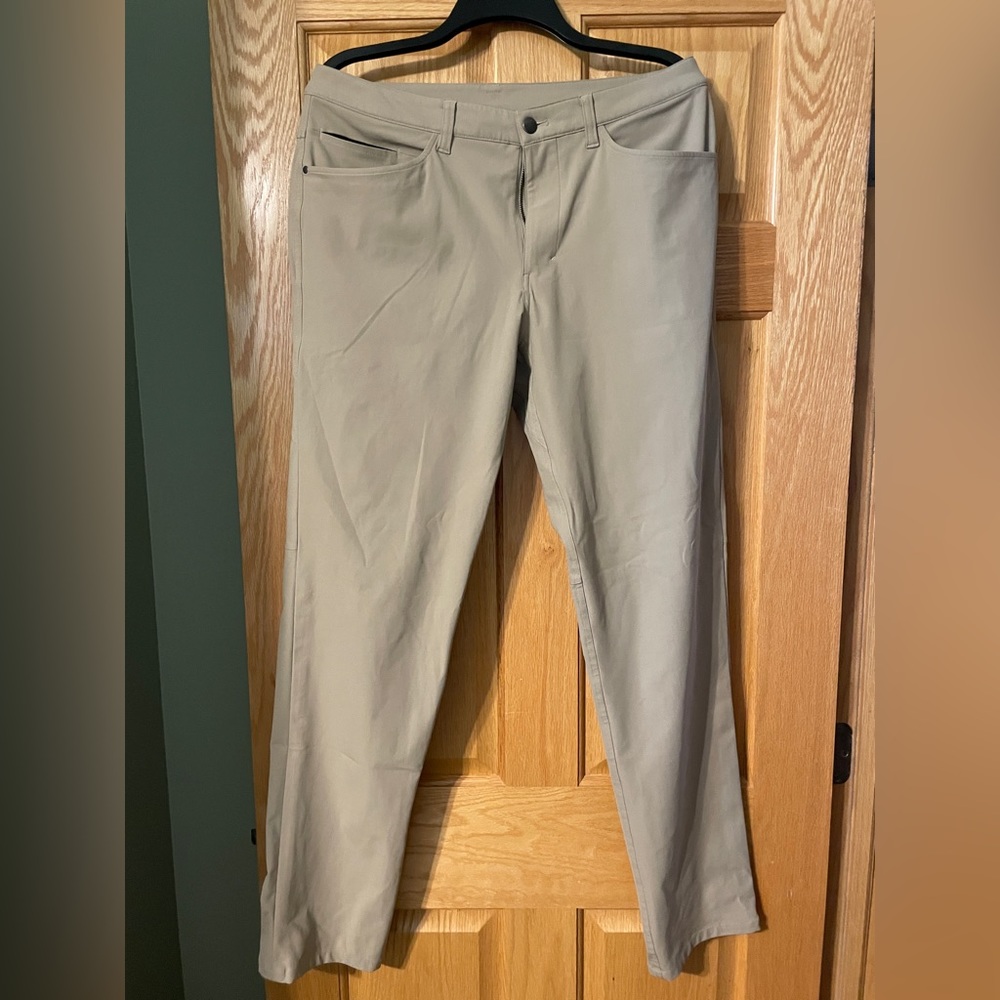 Men’s Lululemon Dress Pants